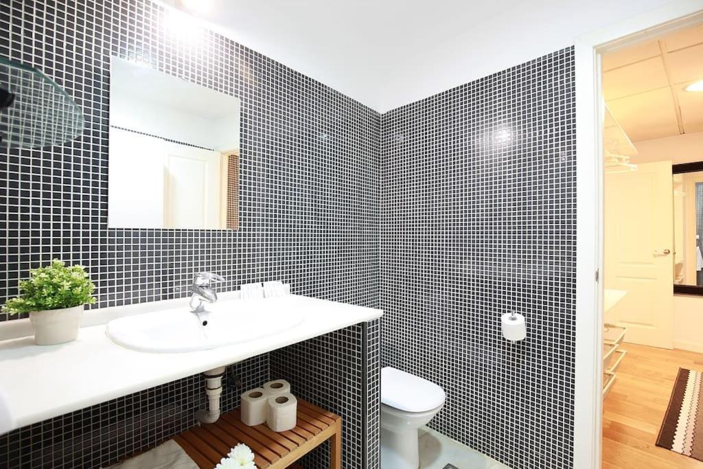 Nuevo Estudio Centro Sevilla. Ac/Wifi Castellar 56 エクステリア 写真